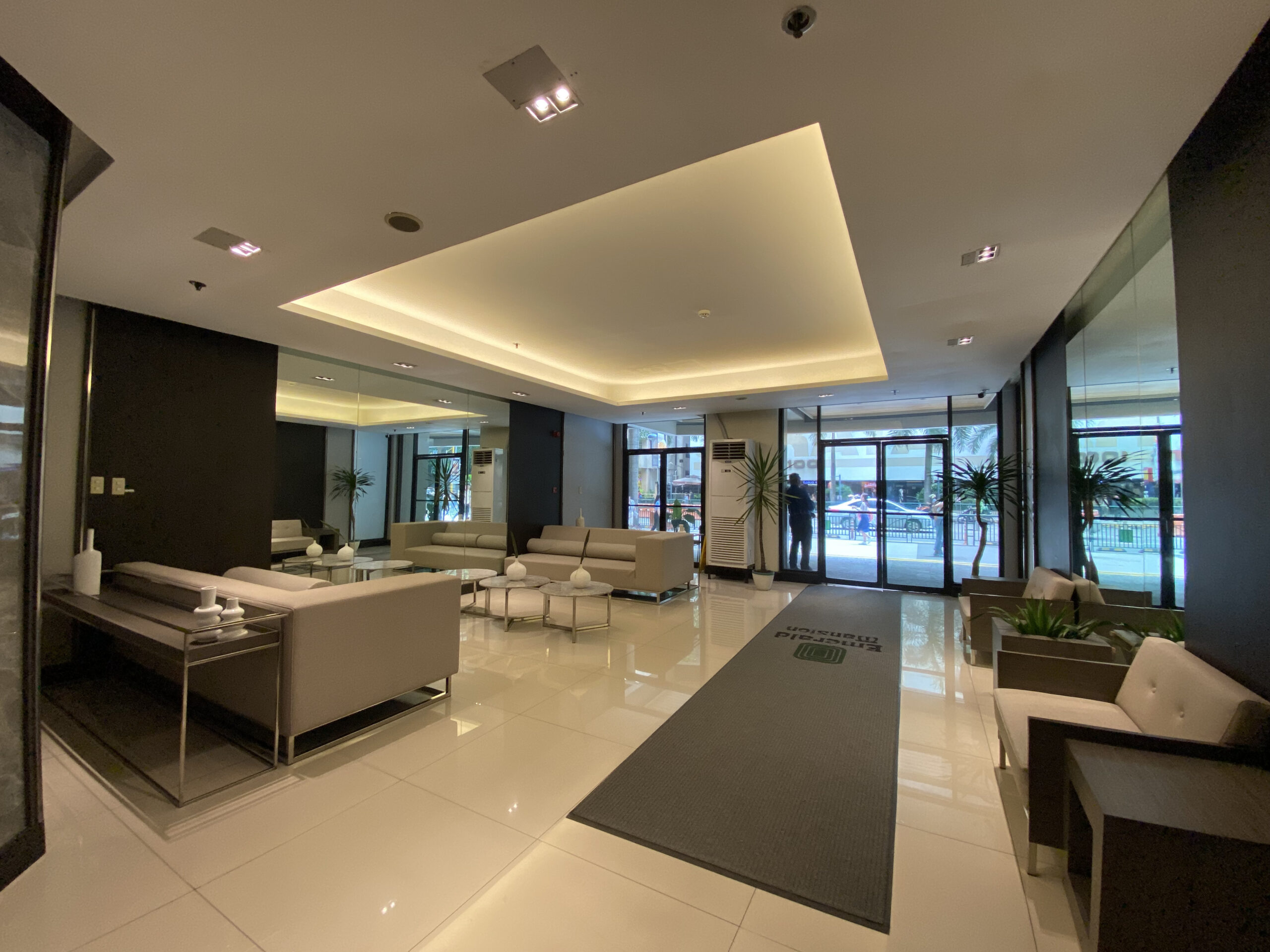 Emerald Mansion Suites